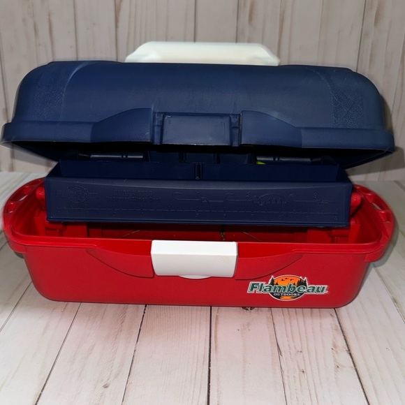 Kids fishing tackle box - Picture 10 of 11